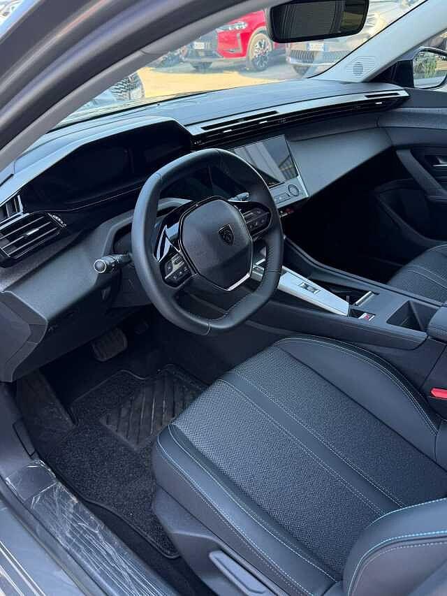 Peugeot 308 BlueHDi 130 S&S EAT8 Allure