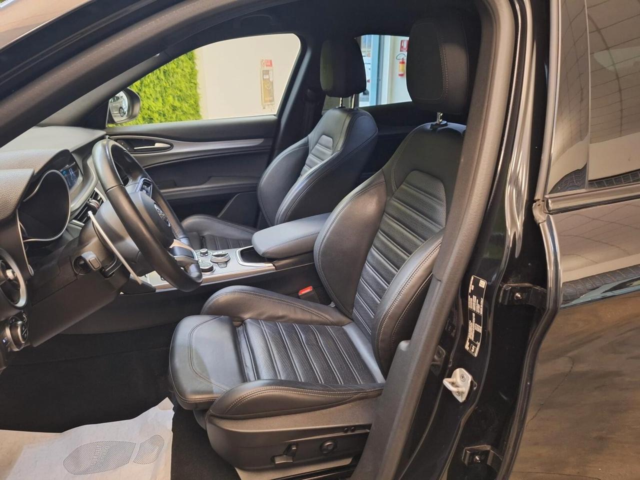 Alfa Romeo Stelvio 2.2 Turbodiesel 210 CV AT8 Q4 Veloce