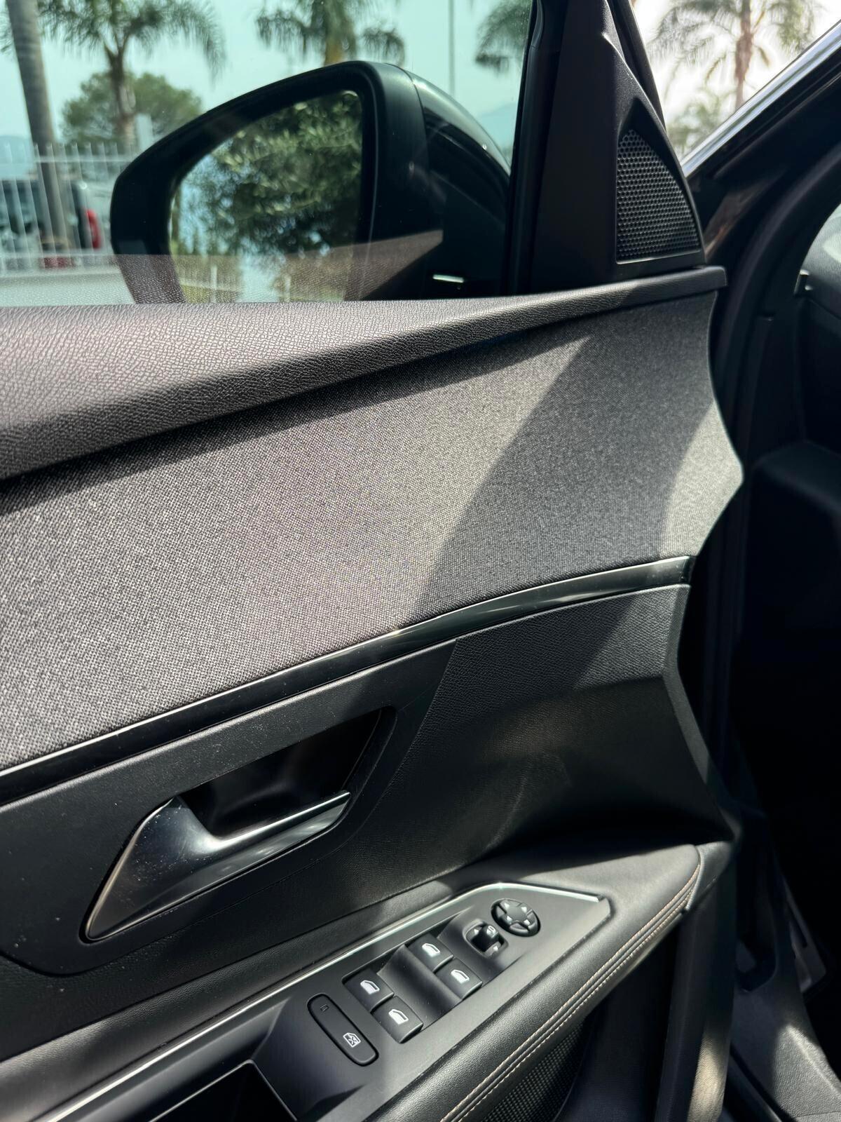 Peugeot 3008 GT Line 2020 CAMBIO AUTOMATICO