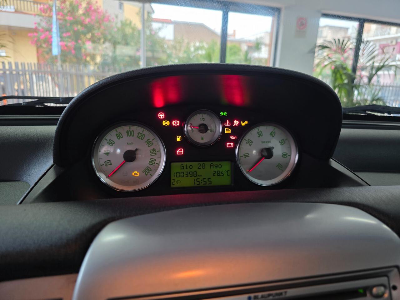 Lancia Ypsilon 1.3mjt 75cv 2011 99000KM UNICOPRIETARIO