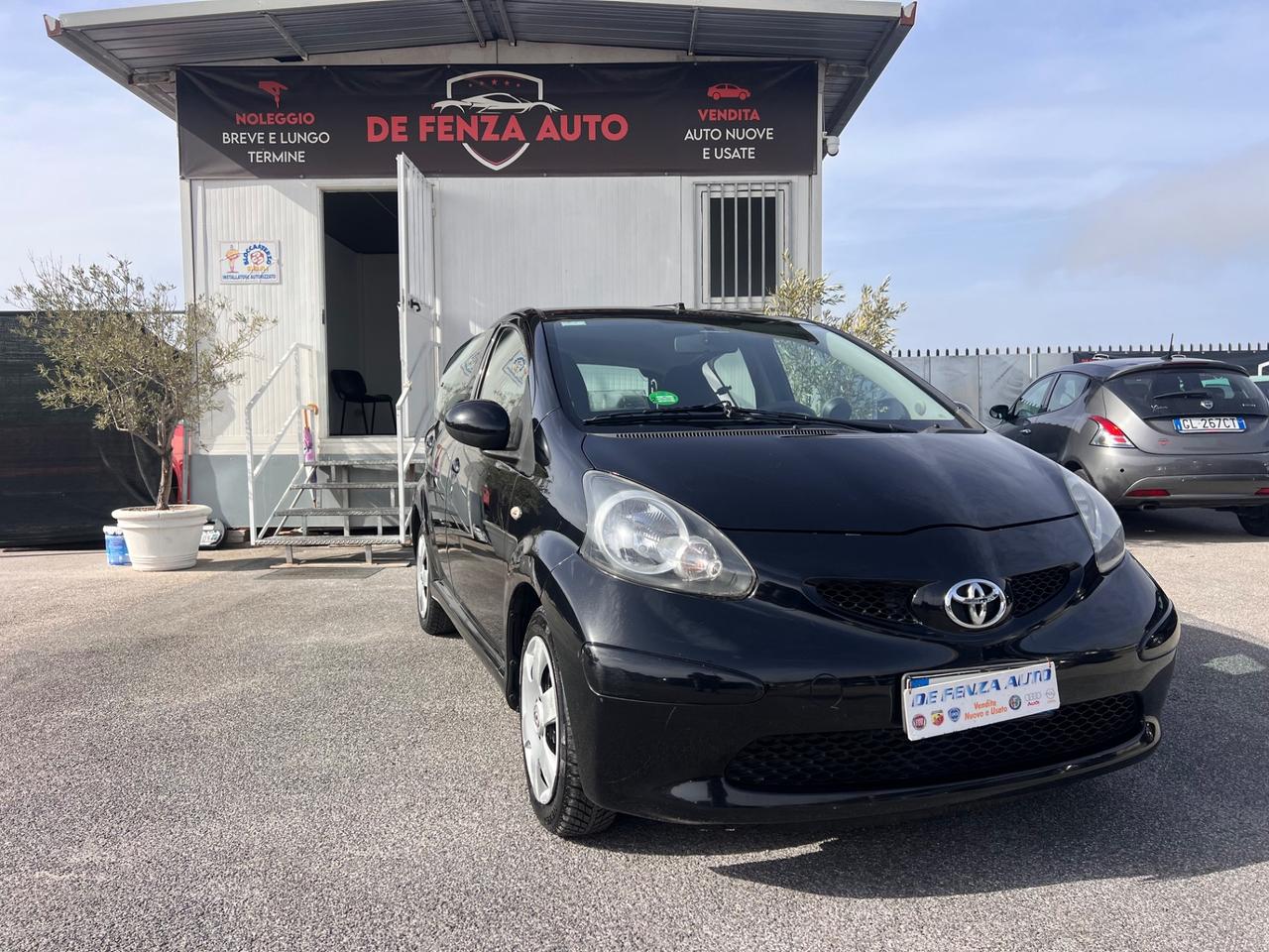 Toyota Aygo 1.0 12V VVT-i 5 porte Sol