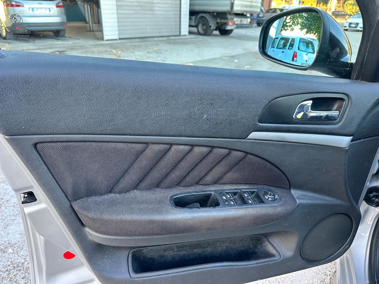 Alfa Romeo 159 1.9 JTS 16V Distinctive solo 130 mila km