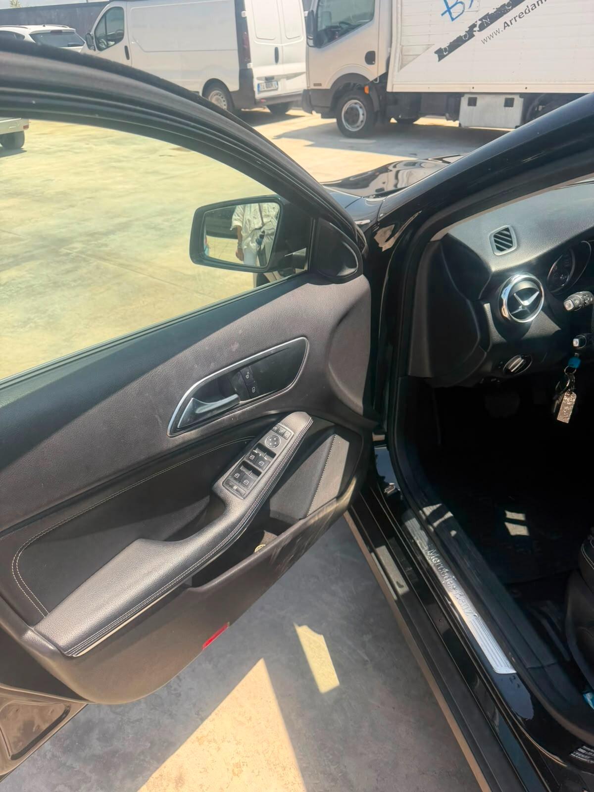Mercedes-benz GLA 200 d Automatic Premium