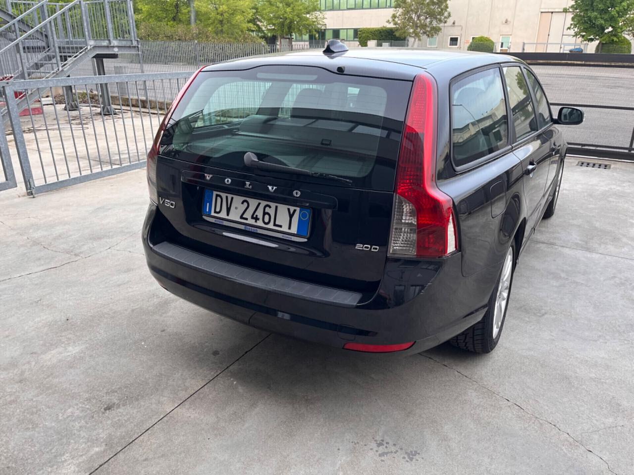 Volvo V50 2.0 D cat Momentum