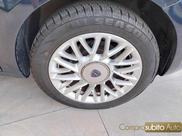 LANCIA Ypsilon 1.2 69 CV (Garanzia 12 Mesi)