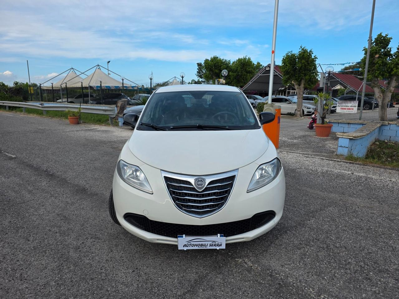 Lancia Ypsilon 1.2 69 CV 5 porte GPL Ecochic Silver