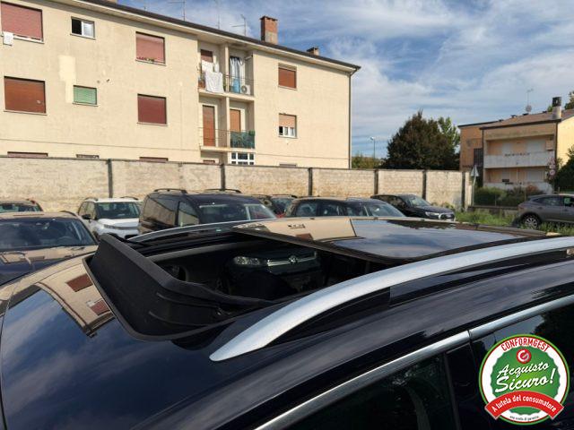 VOLKSWAGEN Touran 1.6 TDI 115 CV SCR Highline 7 posti Tetto