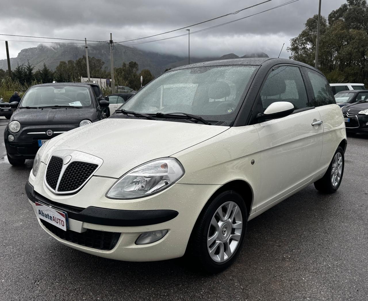 Lancia Ypsilon 1.3 Multijet 16V Momo Design