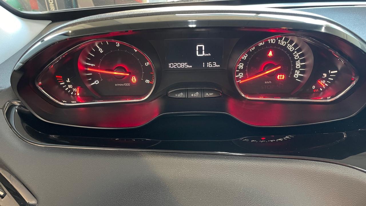 Peugeot 208 1.4 HDi 68 CV 5 porte Active