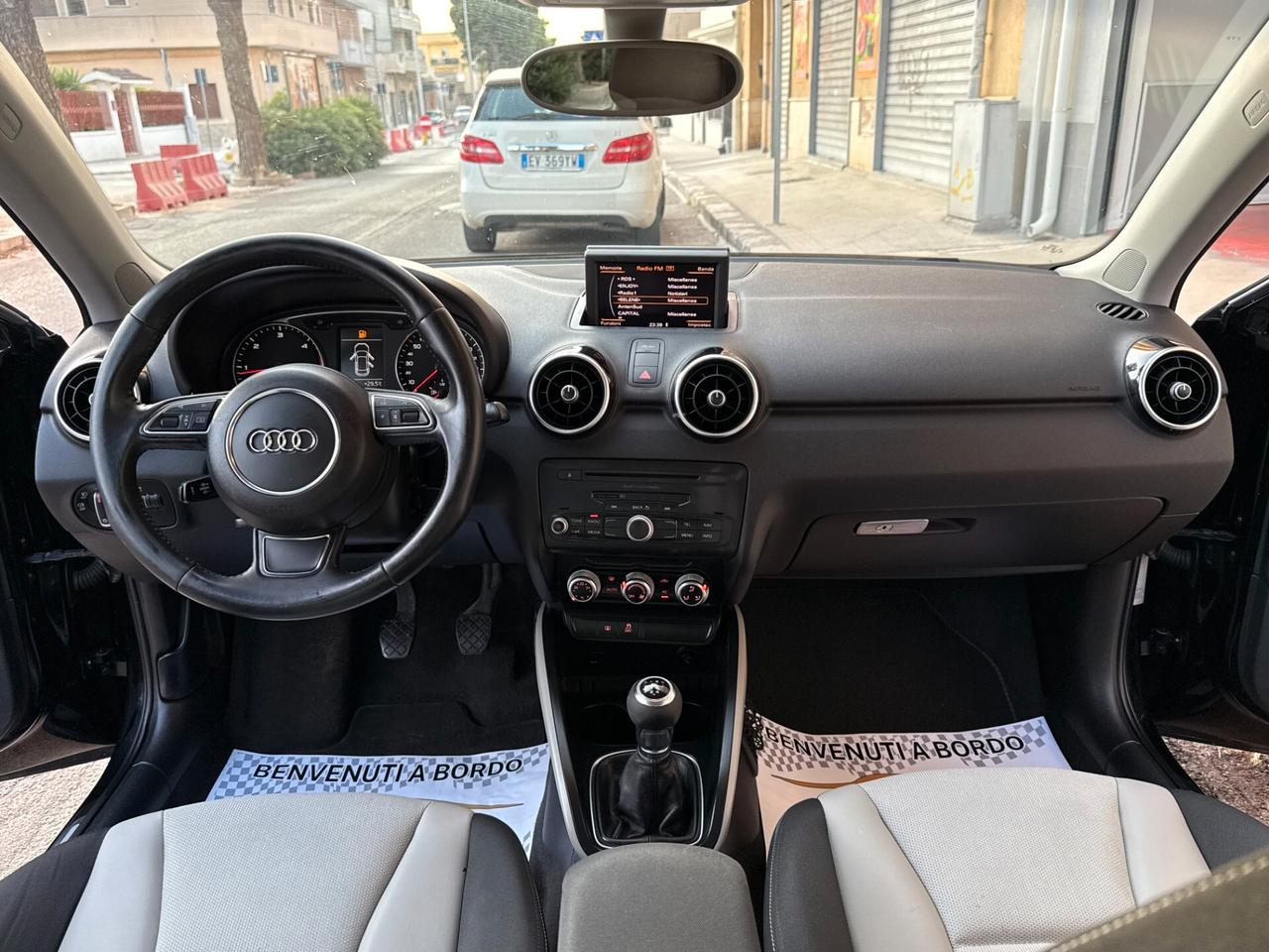 Audi A1 SPB 1.6 TDI 105CV NAVI LED - 2012