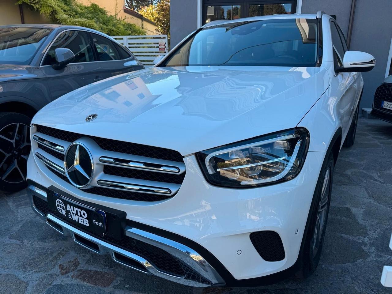 MERCEDES GLC 200 d 4MATIC SPORT