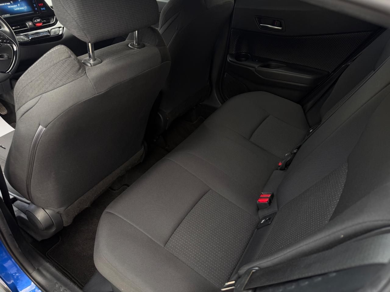 Toyota C-HR 1.8 Hybrid E-CVT Business OK Neopatentati