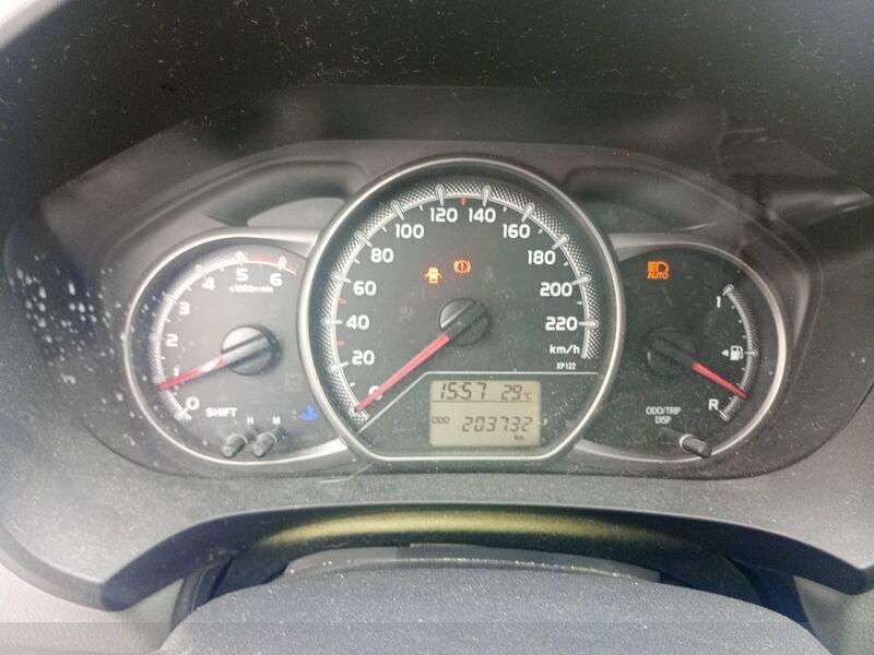 Toyota Yaris III 2015 Diesel 5p 1.4 d-4d Active E6