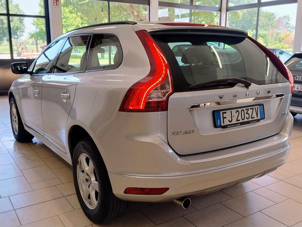 VOLVO XC60 2.0 D3 Kinetic 150cv MANUALE