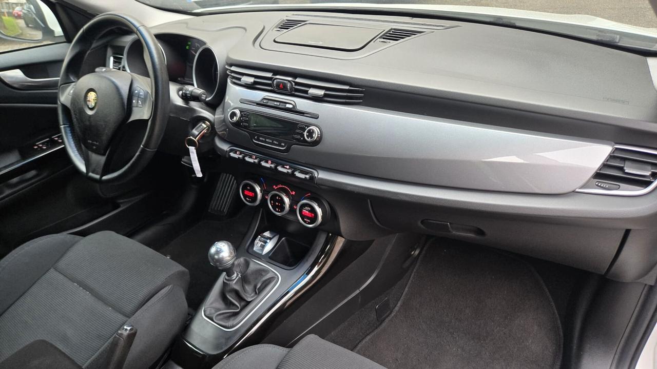 Alfa Romeo Giulietta 1.6 JTDm-2 105 CV Exclusive