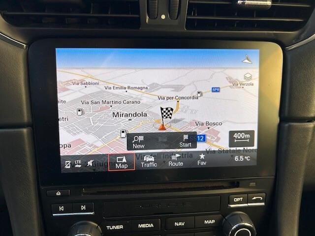 Porsche 911 Carrera 4S Cabriolet PDK Interni heritage design