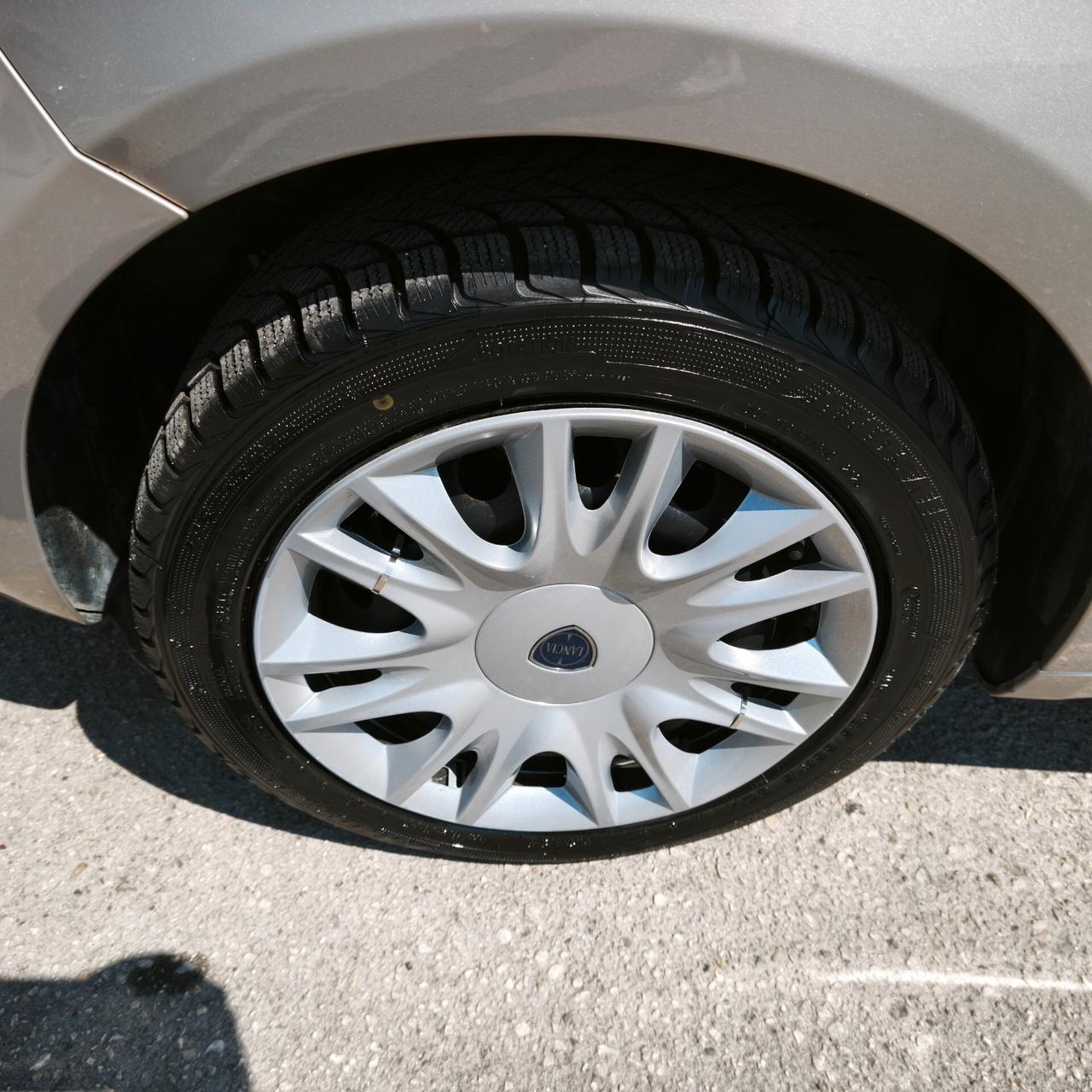 Lancia Ypsilon 1.3 MJT 16V 95 CV 5 porte S&S Gold