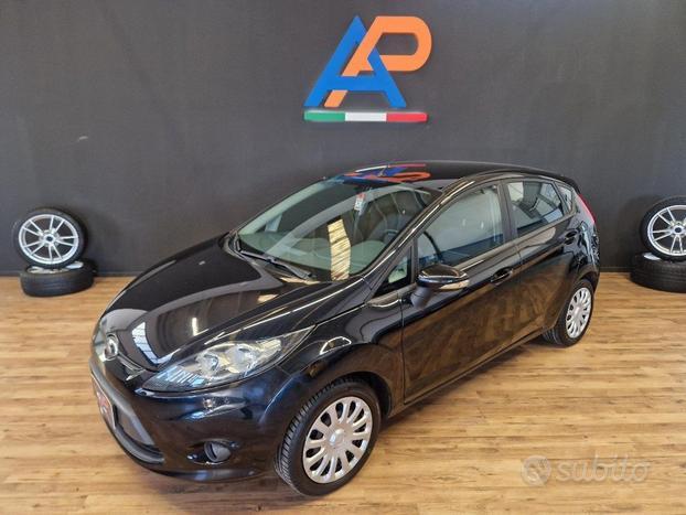 FORD Fiesta 1.4 TDCi 70CV 5 porte ok NEOPATENTAT