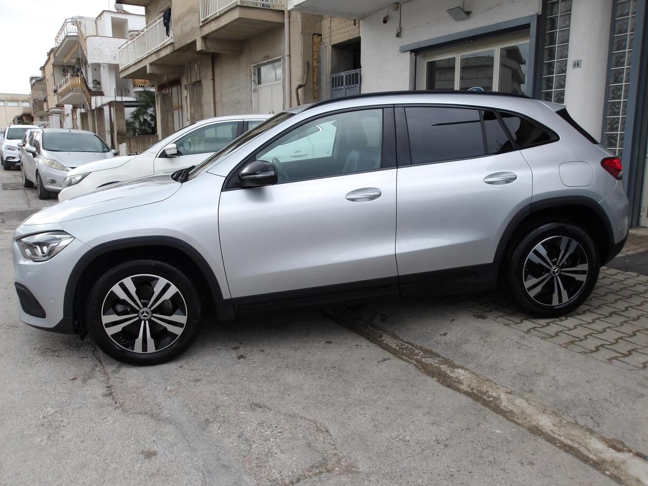 Mercedes GLA 200 d Progressive auto