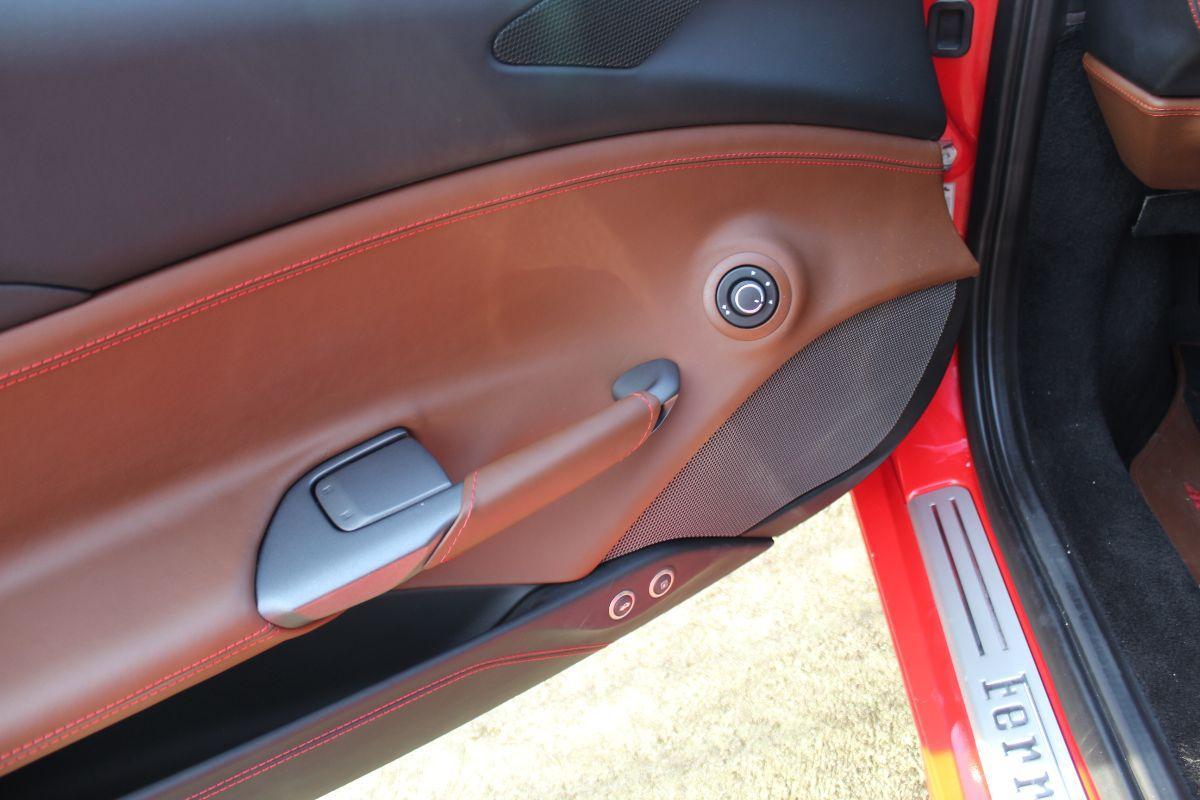 FERRARI - 488 GT - B