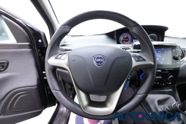 LANCIA Ypsilon 1.0 FIREFLY 5 PORTE S&S HYBRID GOLD FARI LED