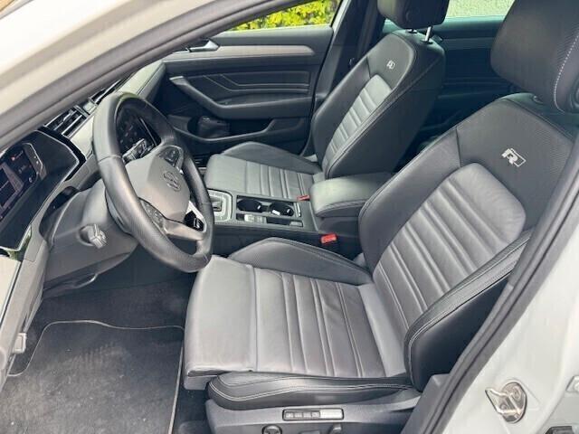 Volkswagen Passat Variant 2.0 TDI DSG Executive R-Line