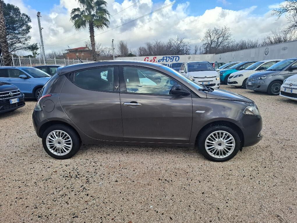 Lancia Ypsilon 1.3 MJT 16V 95 CV 5 porte S&S Gold