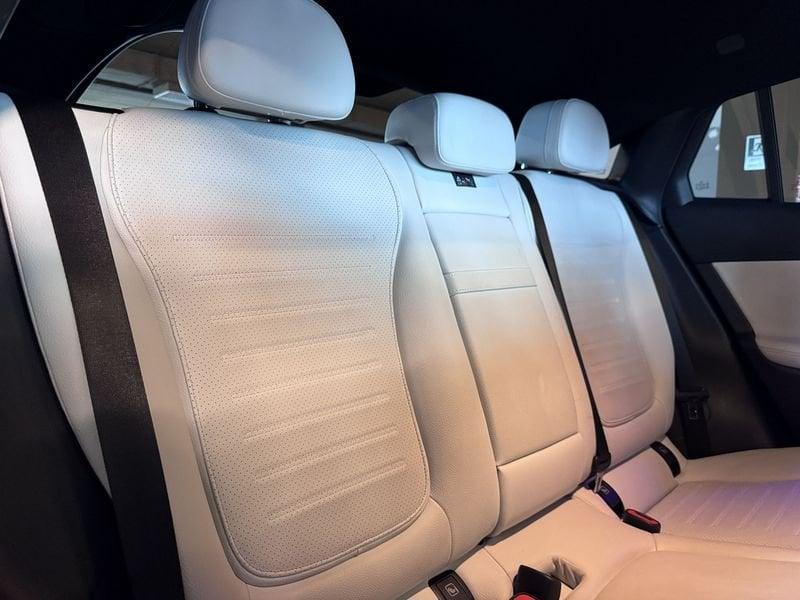 Mercedes-Benz GLC Coupé GLC 300 MHEV 4Matic AMG Line Premium