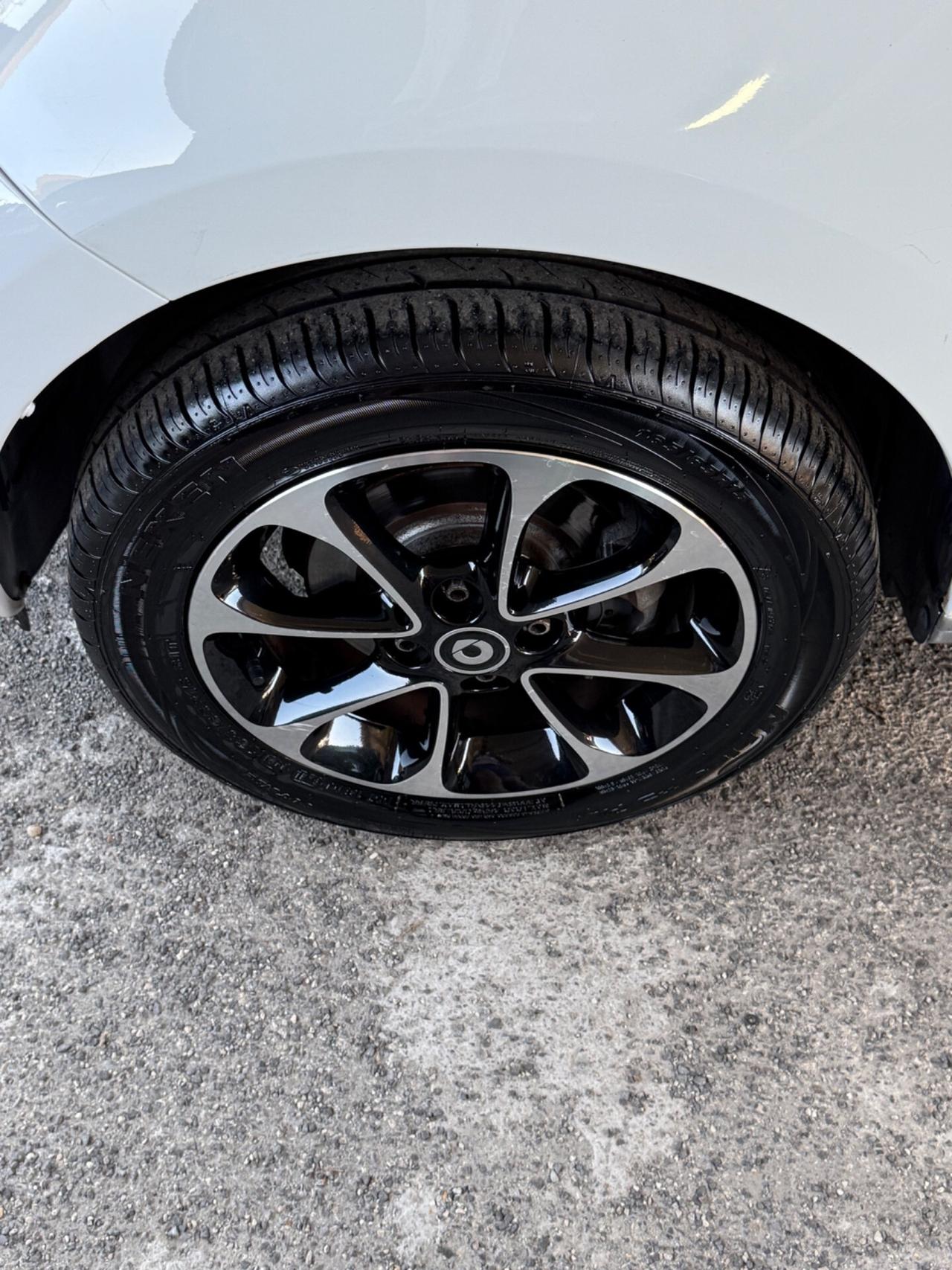 ForFour 1.0 90 CV/( 25 MILA KM )/permute/garanzia/unipro