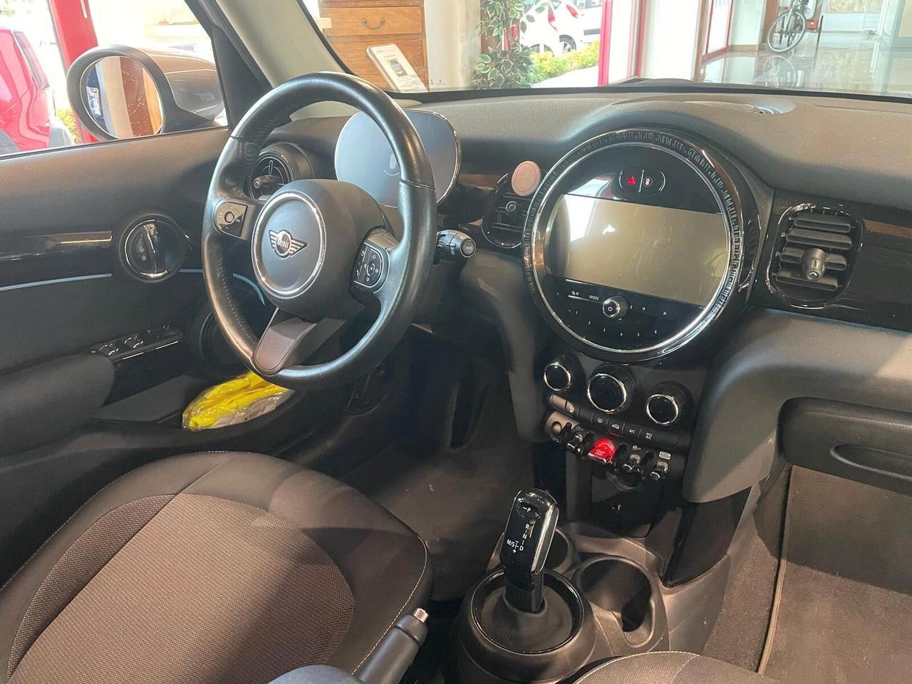 Mini 1.5 Cooper SOLO 16.300 KM