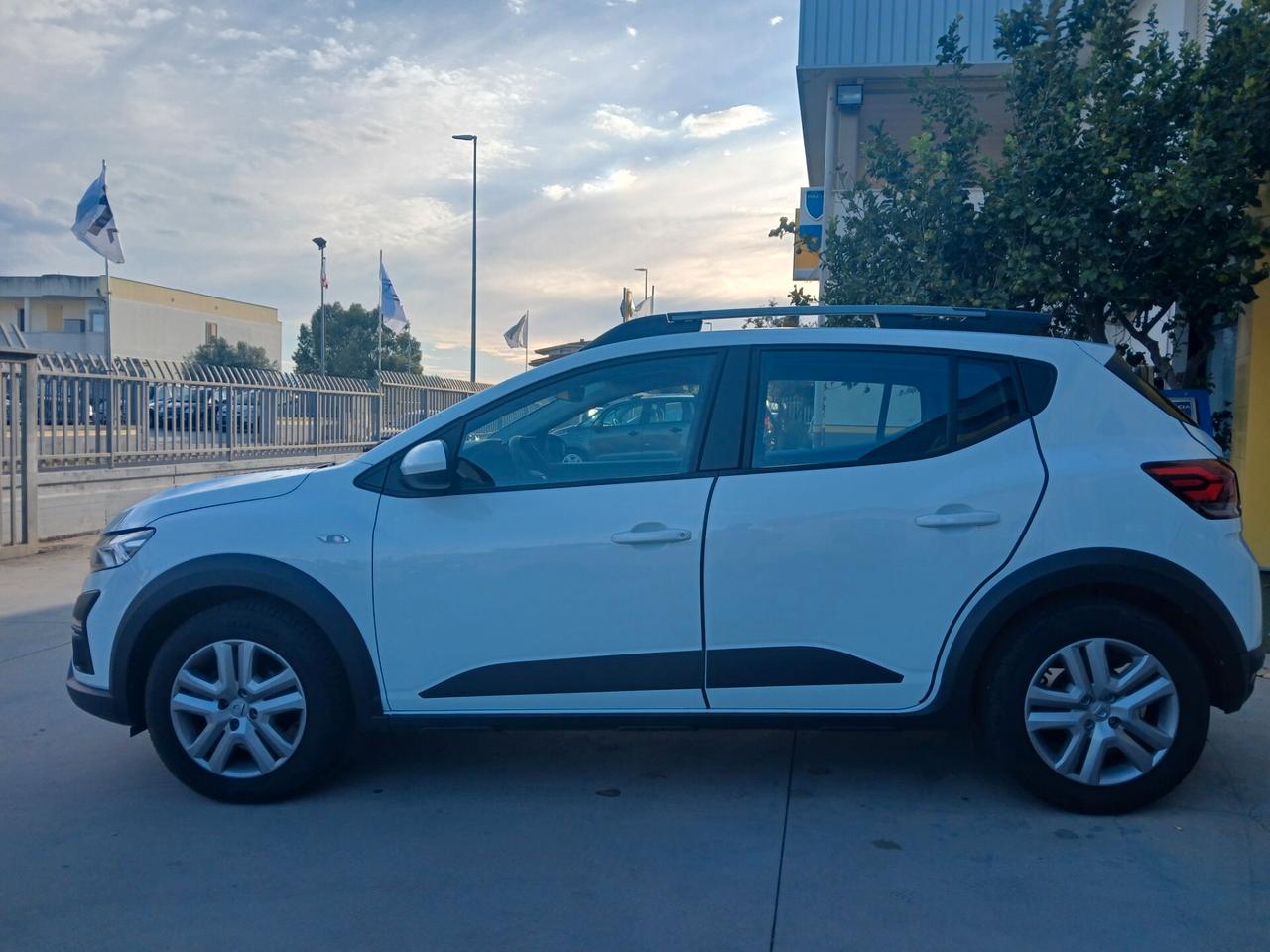 DACIA Sandero Stepway 1.0 TCe 90cv CambioAutomatico
