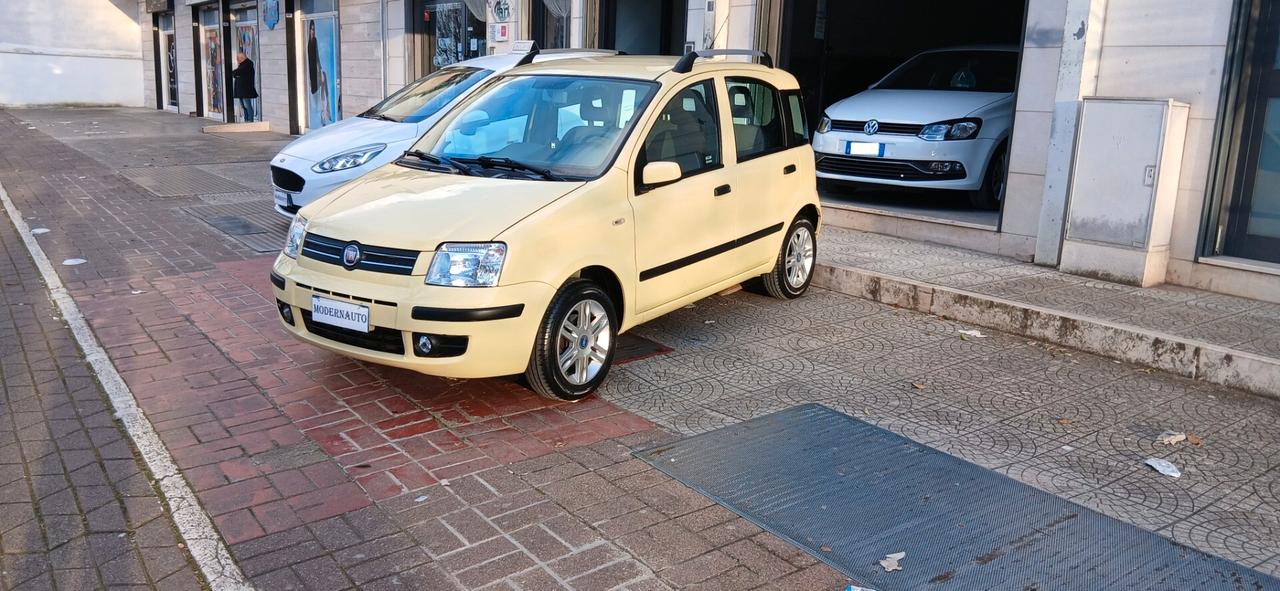 FIAT PANDA 1.2 EMOTION PARI AL NUOVO