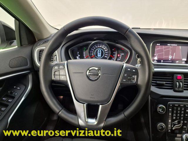 VOLVO V40 Cross Country D2 Geartronic Business