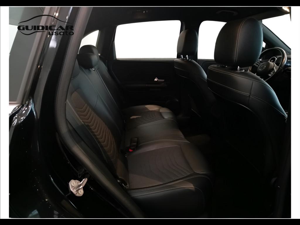 Mercedes-Benz Classe B - W247 2018 - B 180 d Sport auto