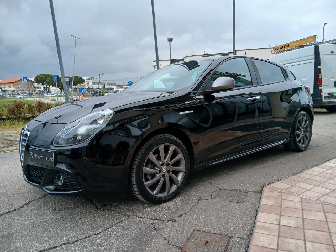 Alfa Romeo Giulietta 1.6 JTDm-2 105 CV Veloce