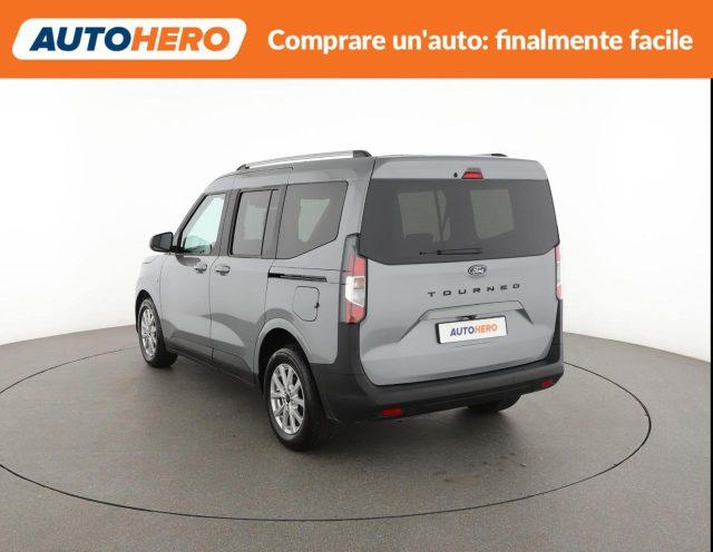 FORD Tourneo Courier 1.0 EcoBoost Titanium