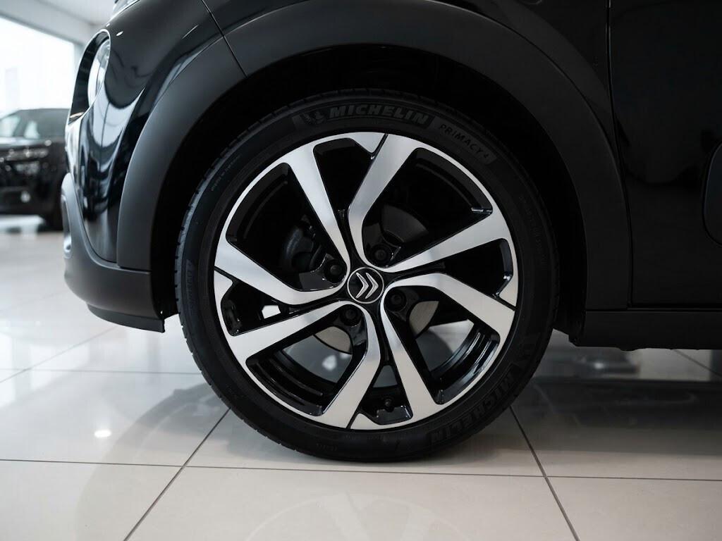 Citroen C3 Shine 1.2 benzina ( 110 cv)