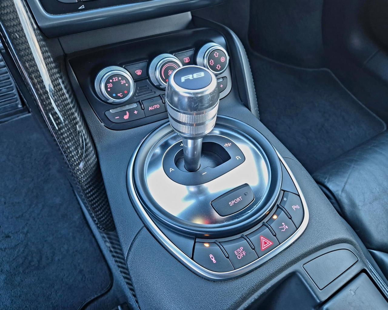 Audi R8 4.2 V8 420 cv