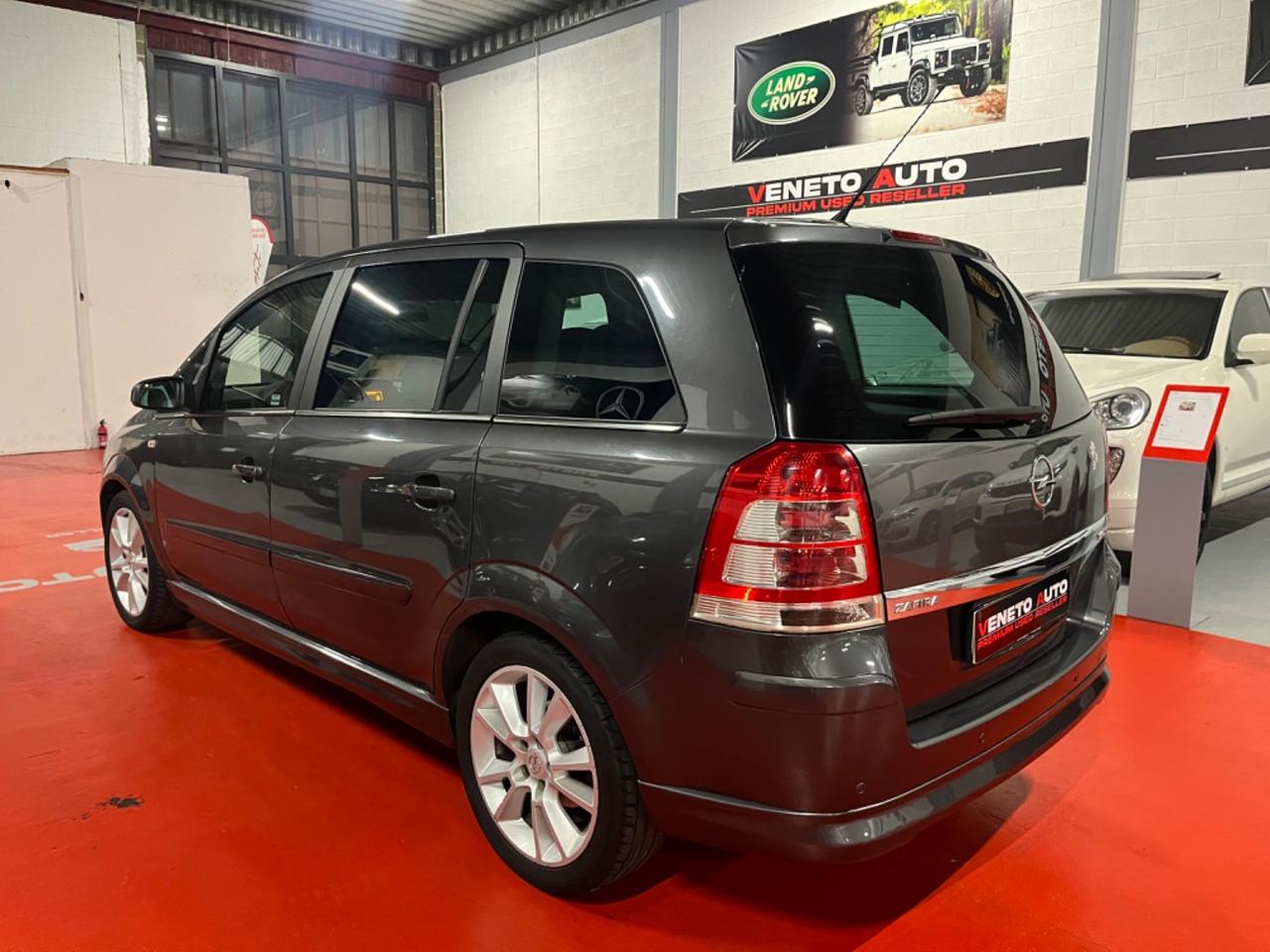 Opel Zafira 7 POSTI COSMO