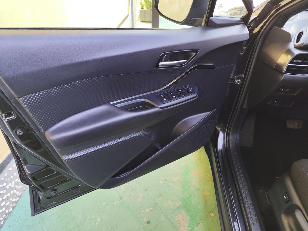 Toyota C-HR 1.8 Hybrid E-CVT Business