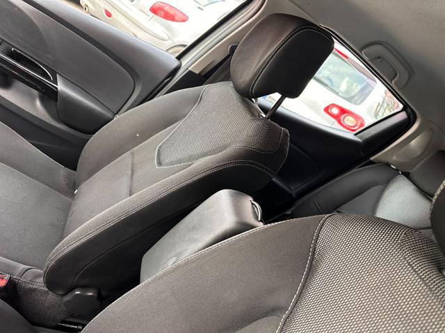 RENAULT Clio 1.2 75CV 5 porte Live