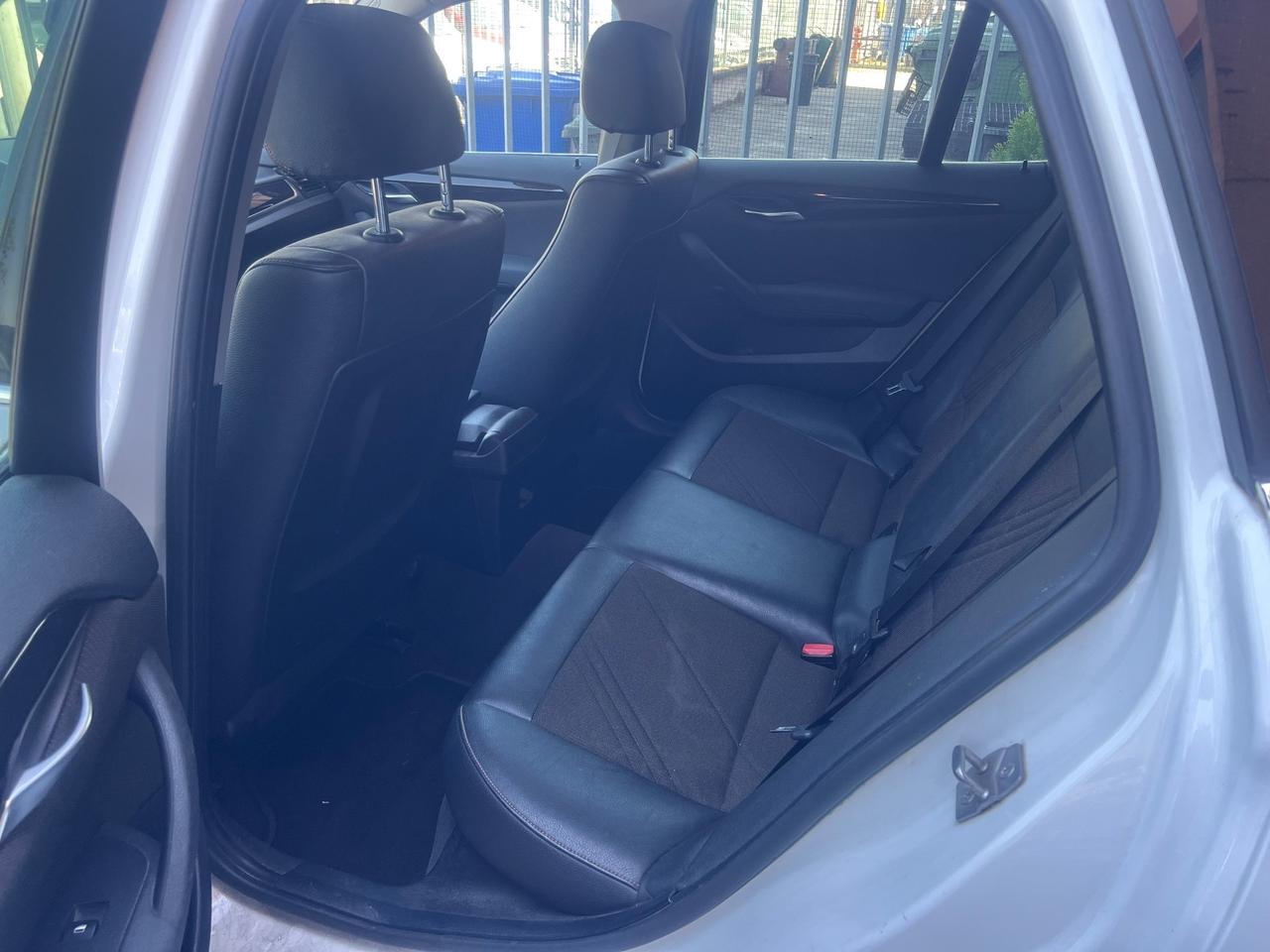 Bmw X1 sDrive18d automatico