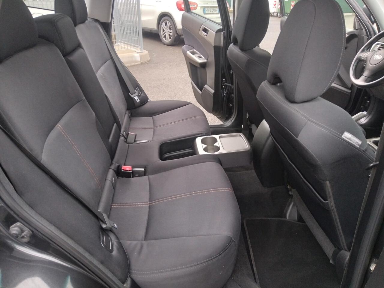 Subaru Forester 2.0D 147cv 4X4 6marce +gancio traino