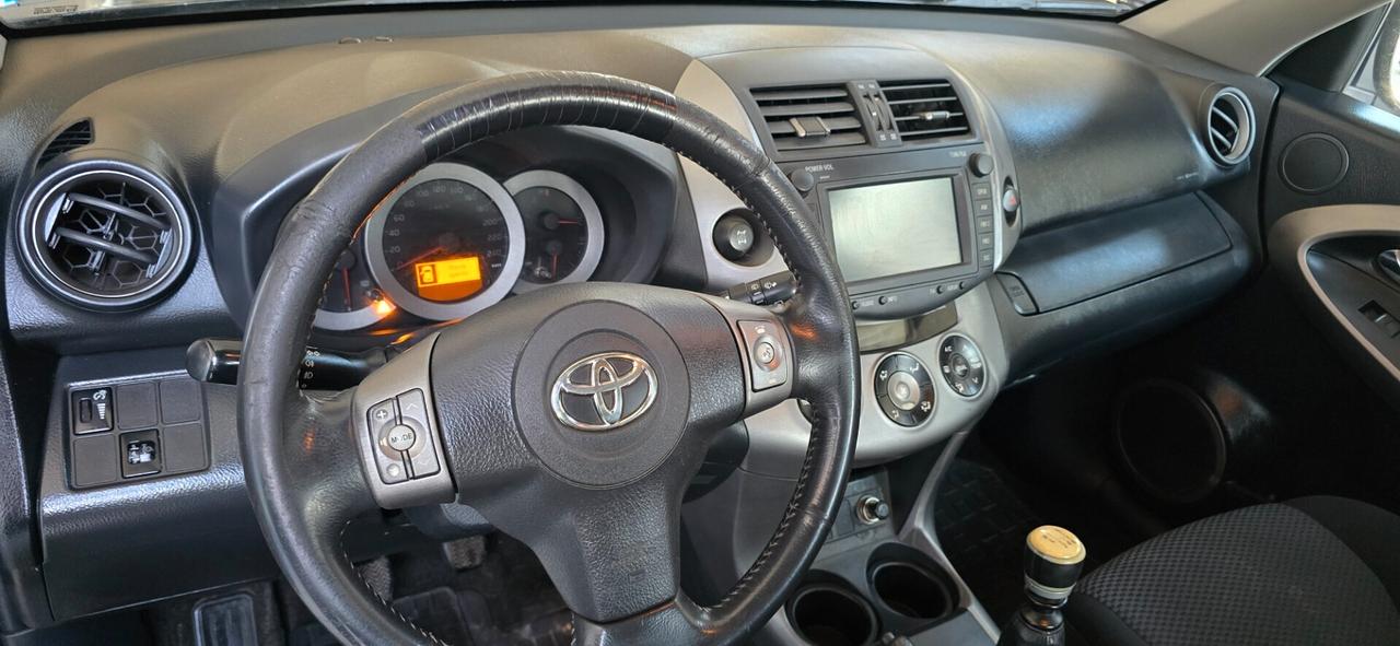 Toyota RAV 4 RAV4 Crossover 2.2 D-4D 150 CV DPF Luxury