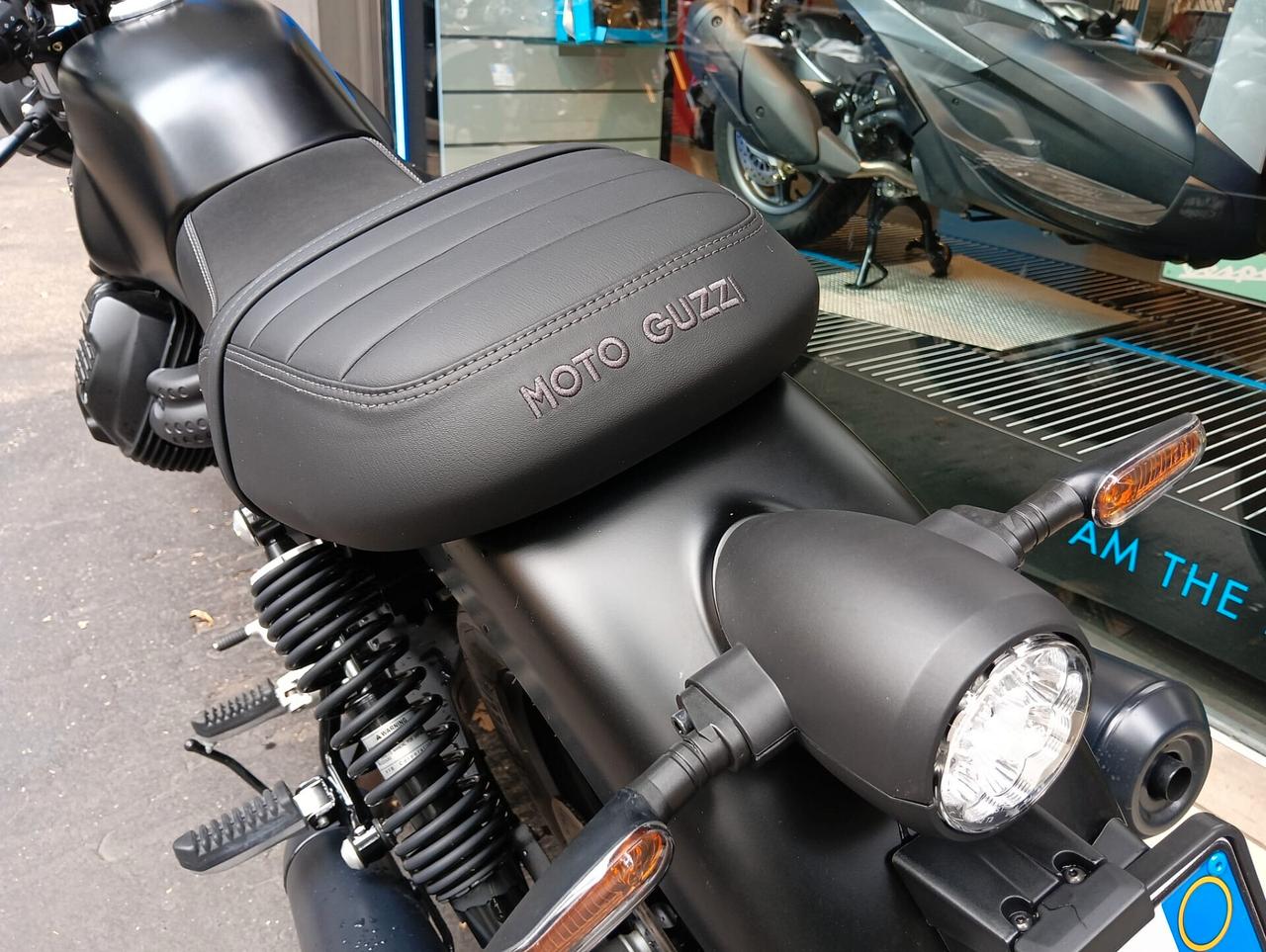 Moto Guzzi V7 IV STONE 35 KW E5