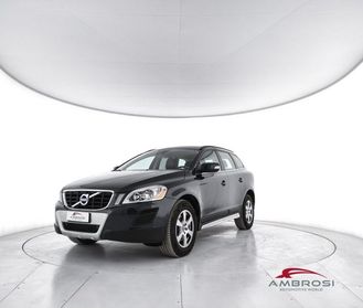 VOLVO XC60 D4 Momentum - PER OPERATORI DEL SETTORE