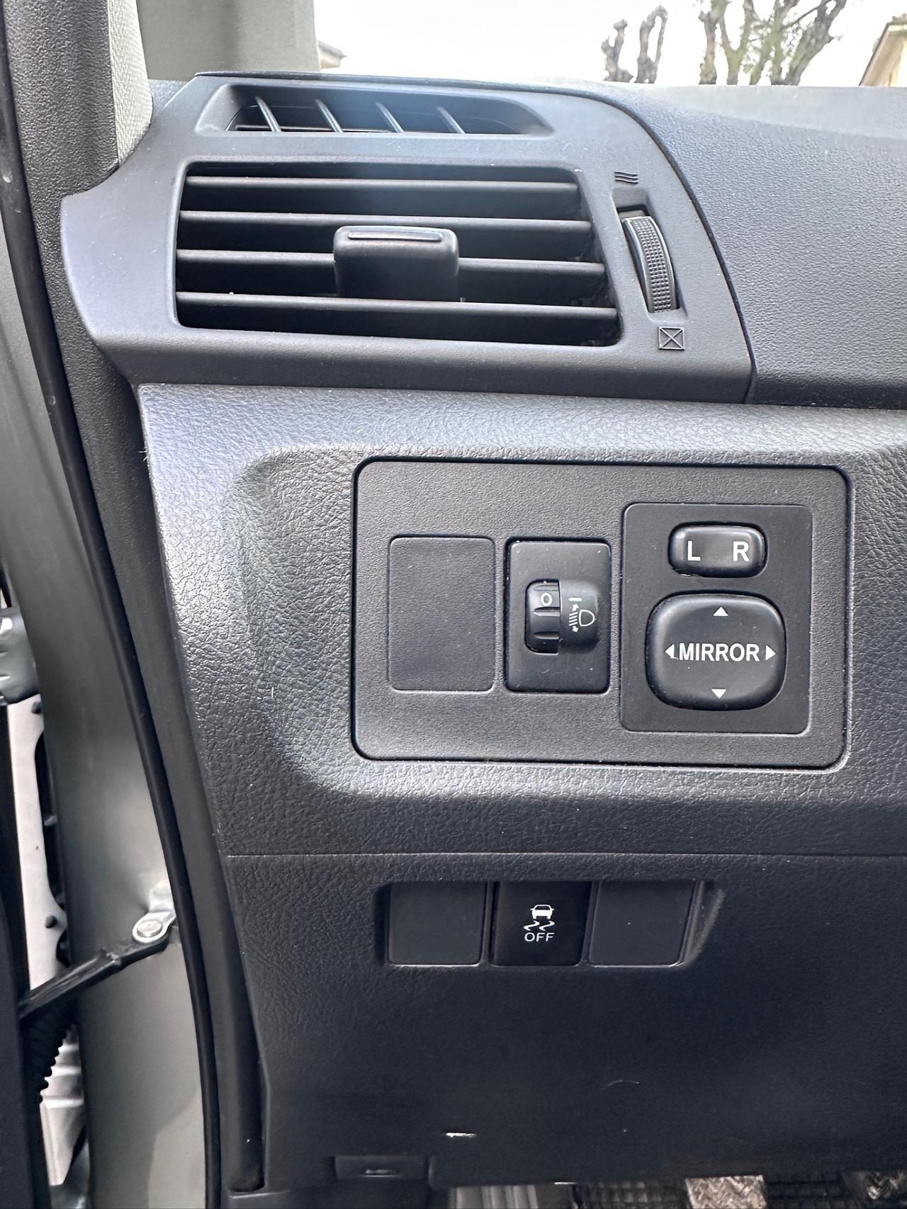 Toyota Verso 2.0 D Luxury Pack 7 posti tetto panoramico