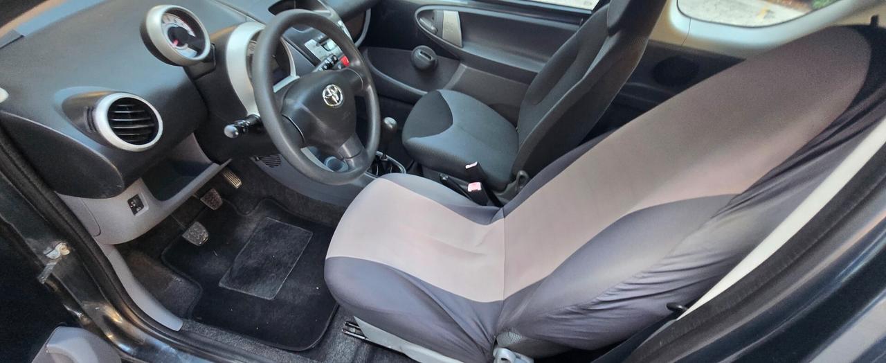 Toyota Aygo 1.0 12V VVT-i 3 porte Sol