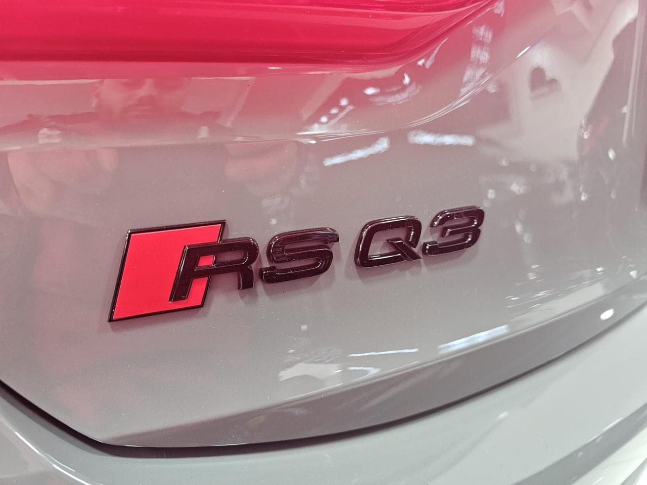 NUOVA AUDI RSQ3 SPORTBACK 2.5 BENZ 400CV S-TRONIC PACK BLACK ESTERNO