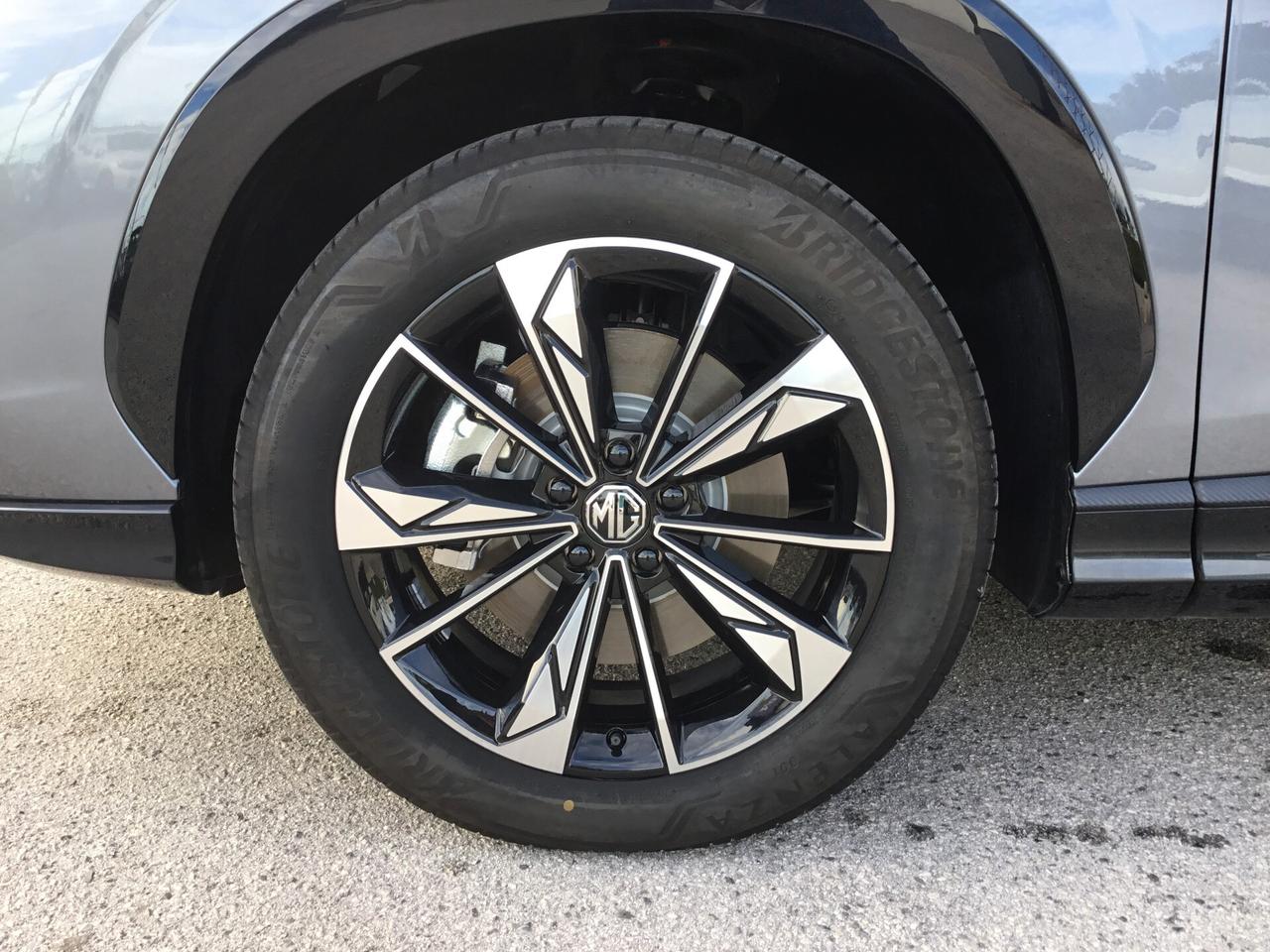 Mg HS 1.5 HYBRID Luxury Cambio Automatico